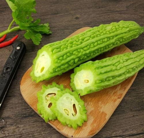 吃瓜的小不点,揭秘吃瓜小不点的趣味生活